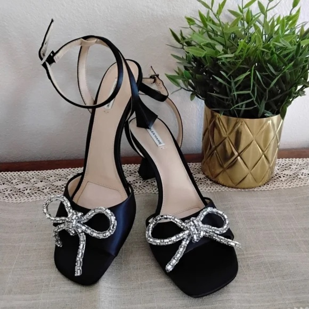 Alex Marie Bow tie Silver Low Fat Heel Black Sandal  Open Toe Sexy Strappy 7M